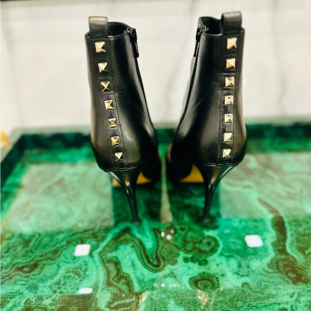 VALENTINO GARAVANI Rockstud Black Leather Booties - Picture 3 of 6